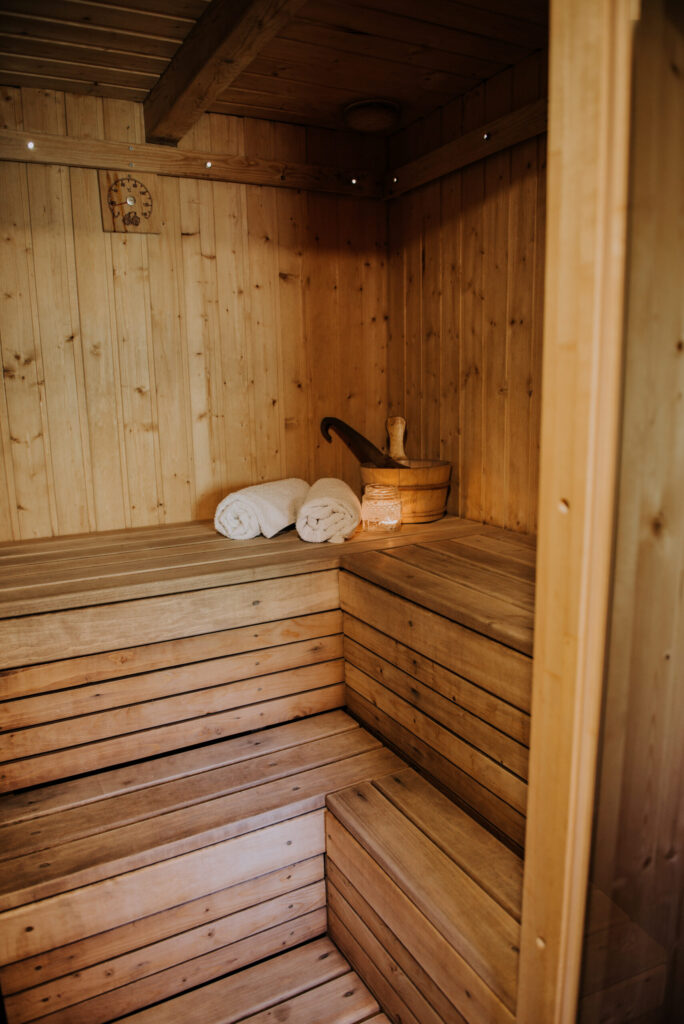 Saunalava, Eesti saun, saunakombed, sauna traditsioonid, vihtlemine, Puhka Eestis, Visit Estonia