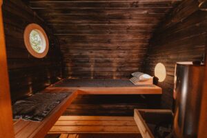 saun, Eesti saun, leiliruum saunamajas, leiliruum, klassikaline saun, ovaalsaun, moodulsaun, sauna rent, saunamaja rentimine
